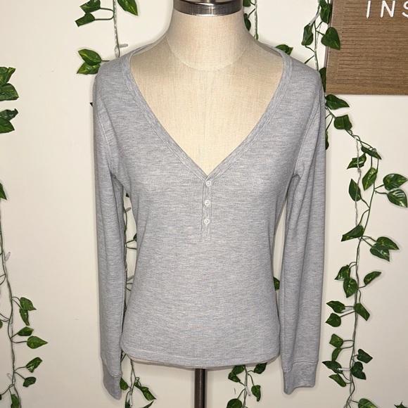 Fabletics Tops - Fabletics Waffle Longsleeve Henley Gray NWT